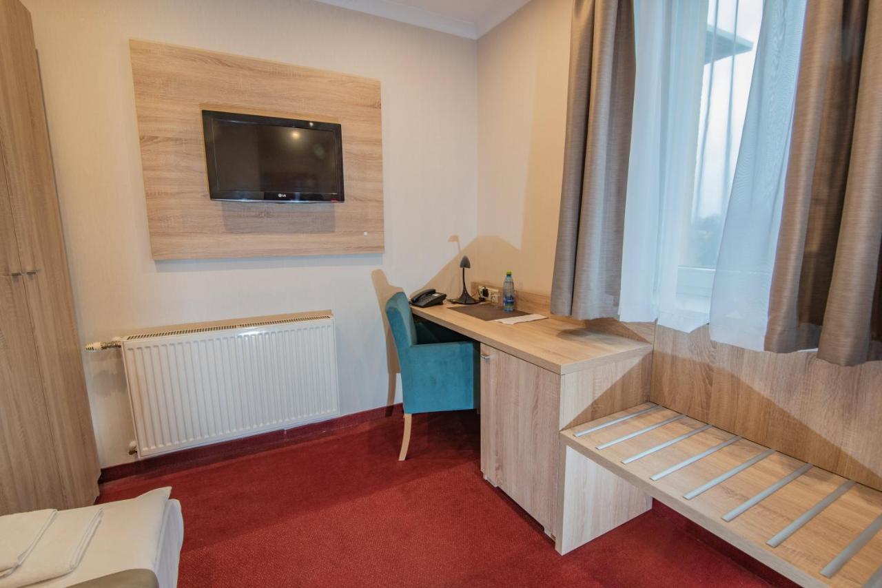Hotel Texicana Sulechów Kültér fotó